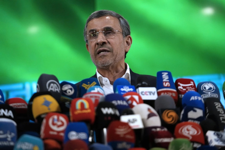 İran’da Reisi sonrası kritik dönemeç… İki kez reddedilmişti... Eski Cumhurbaşkanı Ahmedinejad adaylığını açıkladı: Halk beni istiyor