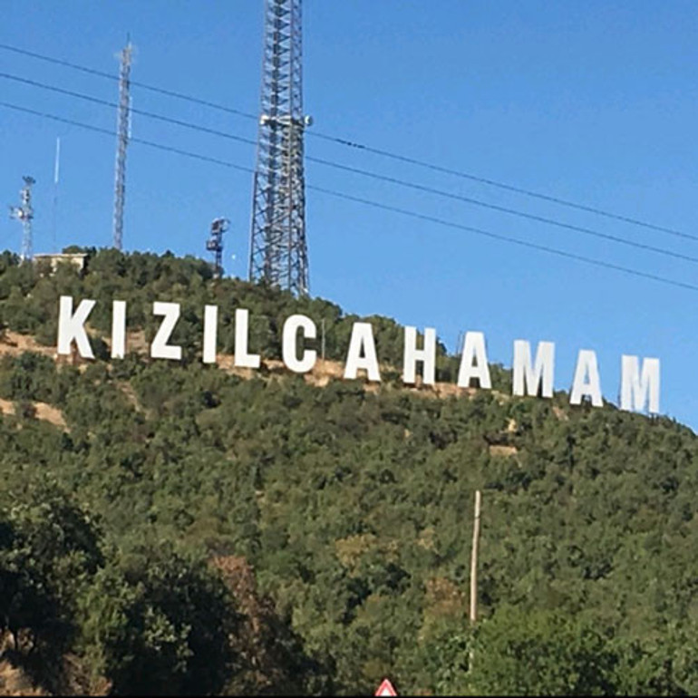 Belediyelerle olmuyorsa valiliklerle mi denesek