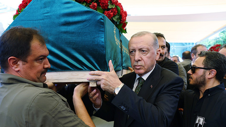 Özer Uçaran Çillere veda... Ülkemize hizmetleri olan biriydi