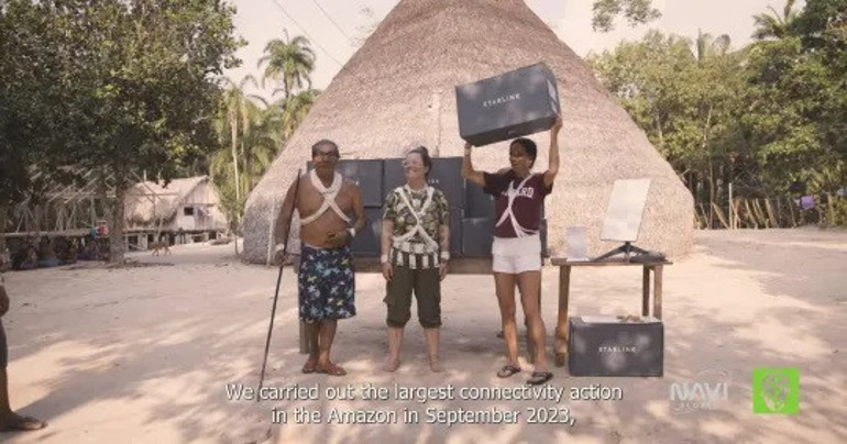 Hayatlarında ilk kez internetleri olmuştu… Medeniyetten uzak yaşayan kabile ‘online’ olmaktan memnun değil… ‘Halkımız tembel oldu’