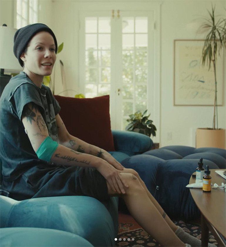 Ünlü şarkıcı sosyal medyadan duyurdu... Meğer sessizce lösemiye karşı savaş veriyormuş