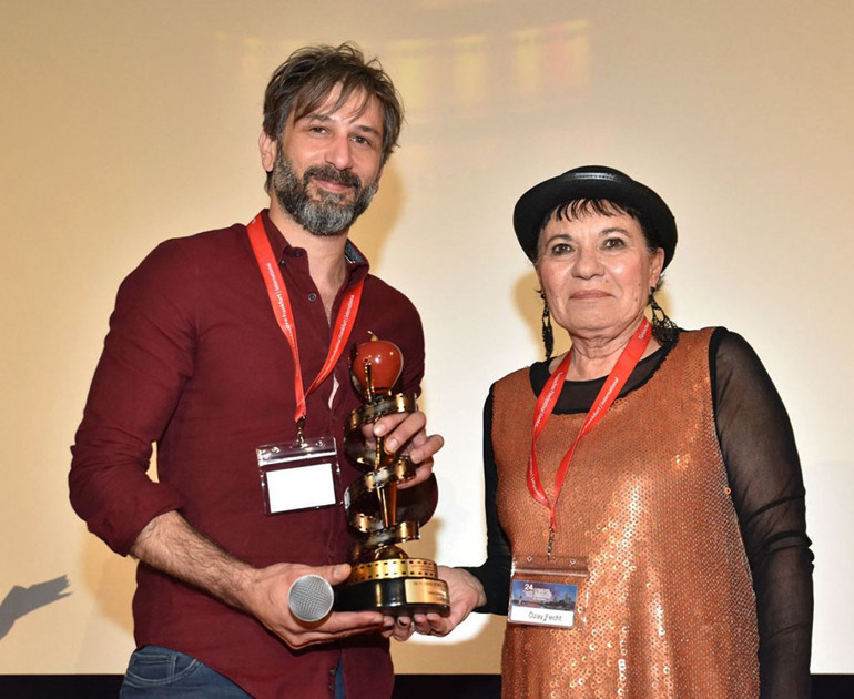 ‘Altın Elma’ ödülü ‘LCV’ye