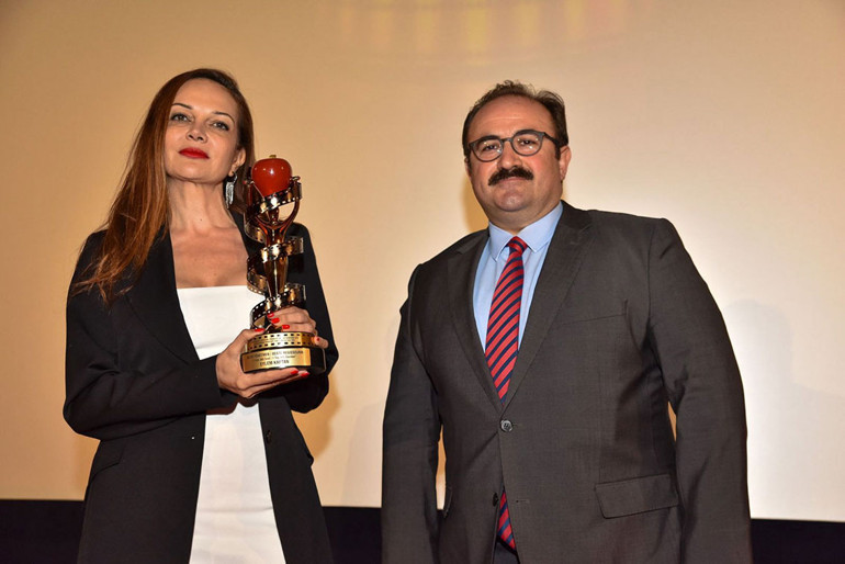 ‘Altın Elma’ ödülü ‘LCV’ye