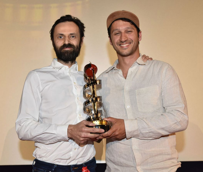 ‘Altın Elma’ ödülü ‘LCV’ye