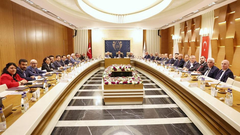 Ankara’dan uçmayalım mı