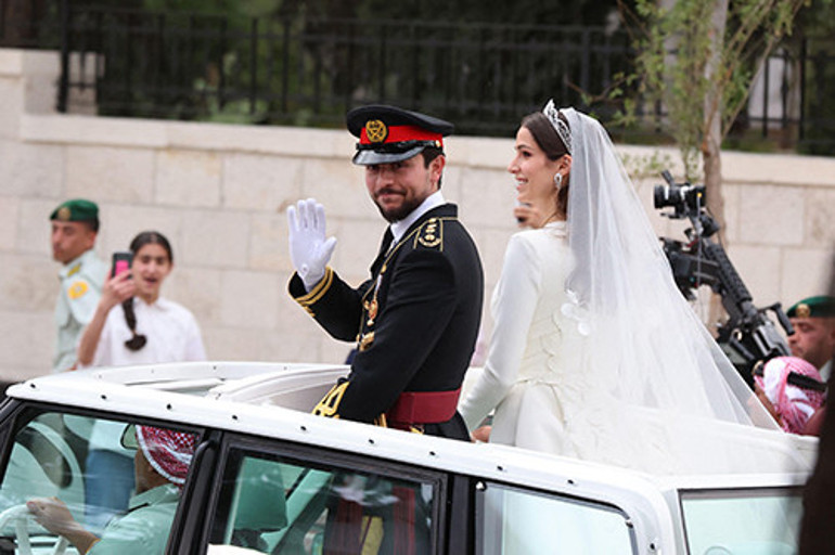 Düğünden 10 ay sonra hamile kalmıştı... Gelin hanımın karnı herkesi gölgede bıraktı