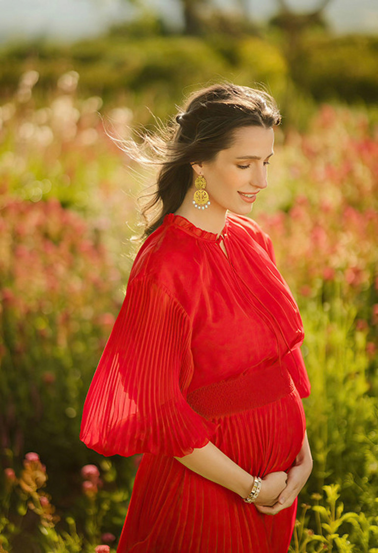 Düğünden 10 ay sonra hamile kalmıştı... Gelin hanımın karnı herkesi gölgede bıraktı