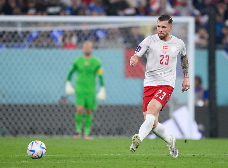 Fenerbahçede Jose Mourinhonun ilk transferi için sürpriz iddia 18 milyon euroluk orta saha