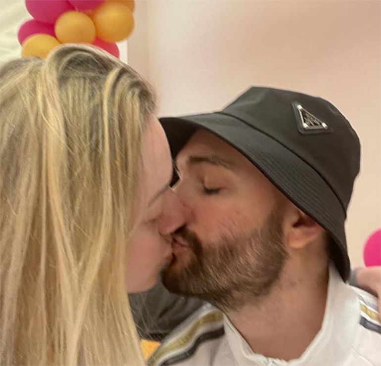 Karı- koca kavgası yapacak vakitleri bile olmadı... Genç yaşta ölen ünlü müzisyenin eşi hala ağlıyor... Kaderimiz böyleymiş.... Bilemedik