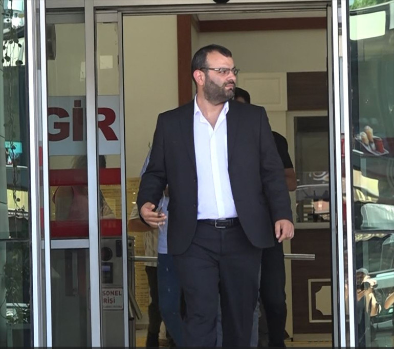 Hrant Dinkin katili Ogün Samastın yargılandığı örgüt davasında savcılıktan zaman aşımı talebi Adliyeden tespih sallayarak çıktı