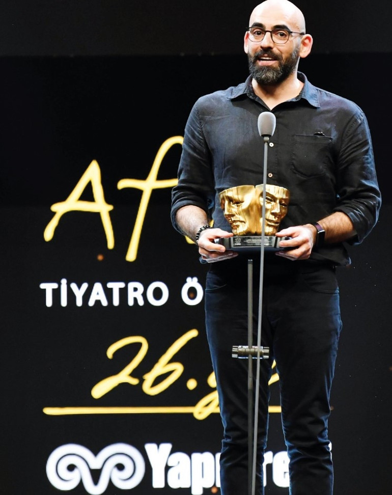 Tiyatronun ödül gecesi