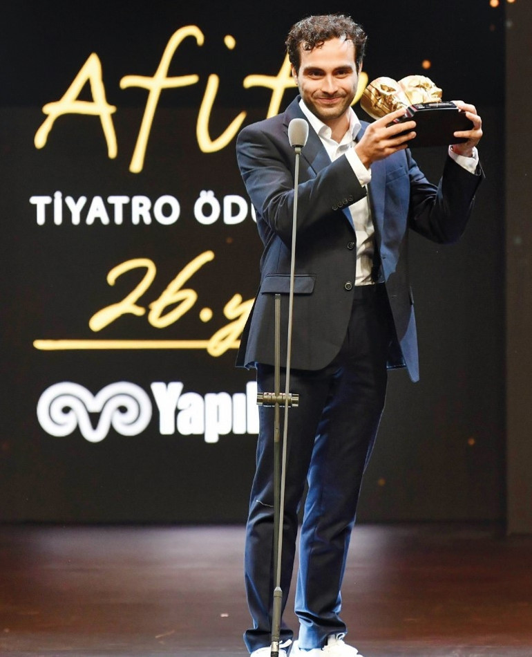 Tiyatronun ödül gecesi