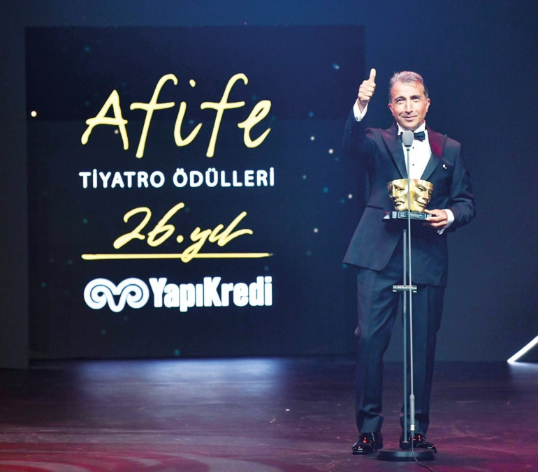 Tiyatronun ödül gecesi