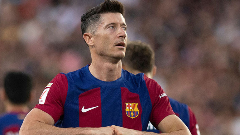 Bunu sadece Jose Mourinho için yaparım The Special One ile her şey bambaşka Fenerbahçedeki yeni golcüsü...