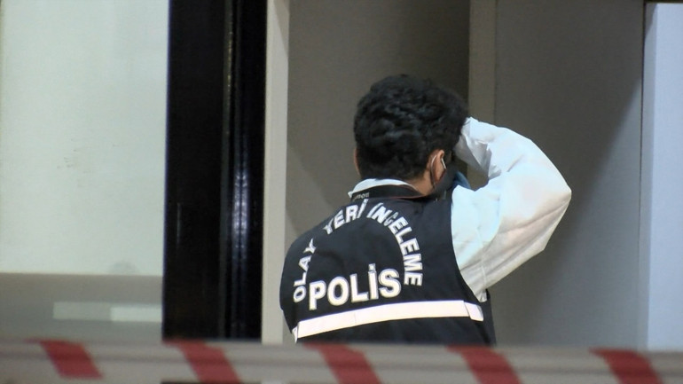 Rezidansta korkunç ölüm Kurtarılırken 30 metreden boşluğa düştü