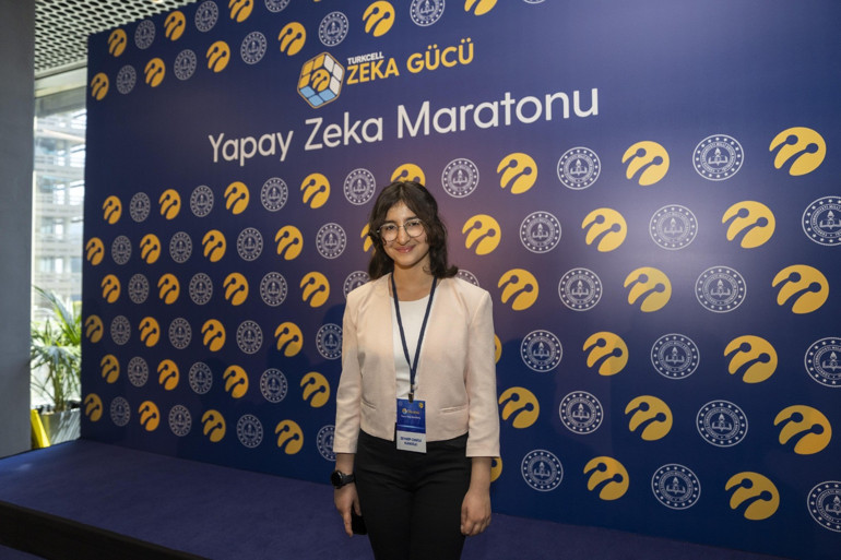 Liseliler ‘Zeka Gücü’ ile yarıştı... Müzikle yabancı dil öğreten proje kazandı