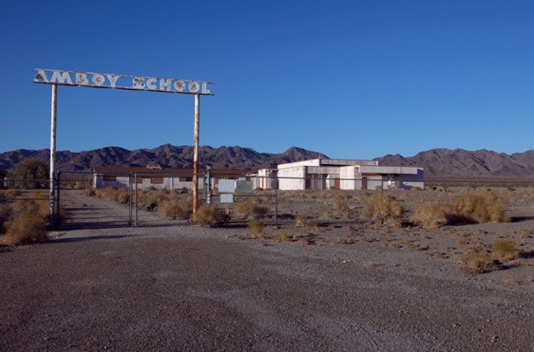 Babasından ‘hayalet kasaba’ miras kaldı Issız bir yerde, tek sakini bile yok... Satın alındığında yeniden canlandırma şartı vardı ama...