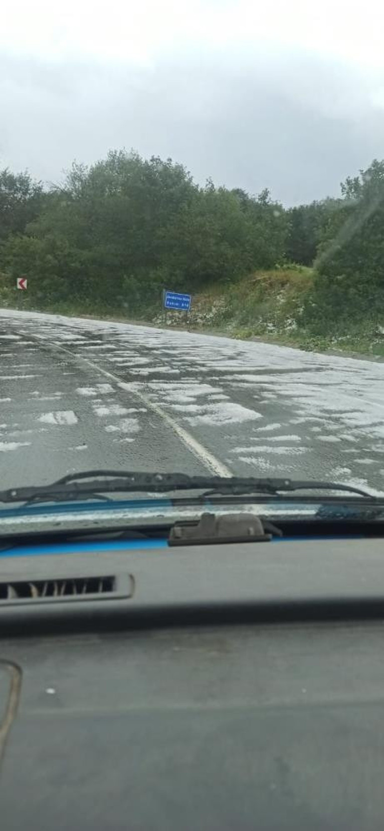İstanbul ve Ankarada sağanak yağış etkili oldu