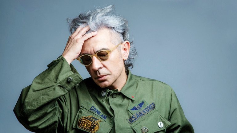 Okan Bayülgen: Hedonizm iddiası içindeyiz ama yaşadığımız şeyin adı narsisizm