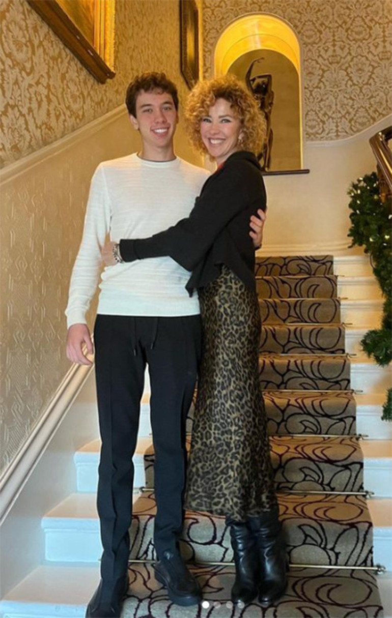 Ekranın en sevilen annelerinden biriydi... Betüş kendine uzak bir ülkede yeni bir hayat kurdu