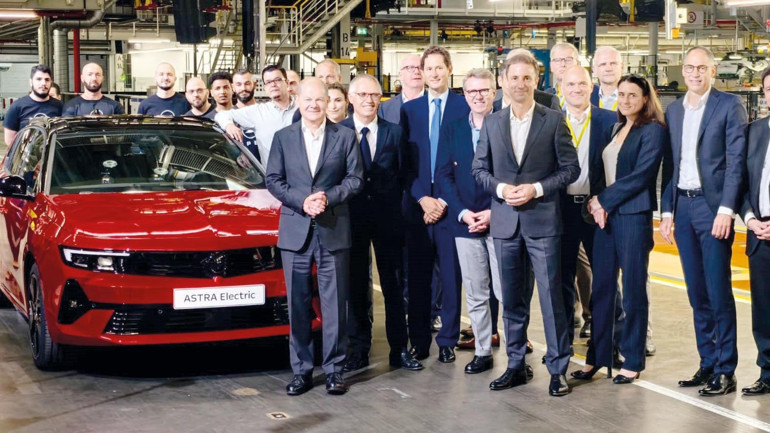 125. yılını kutlayan Opel’in CEO’su Florian Huettl Türkiye hedeflerini paylaştı... ‘En popüler alman olacağız’