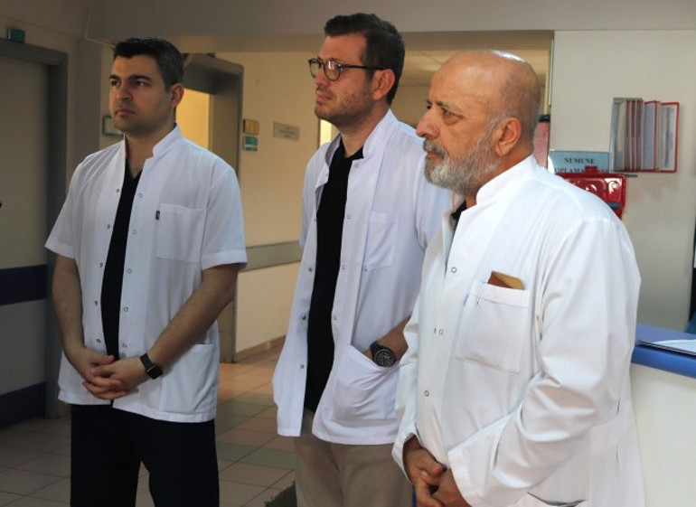 Karın ağrısı şikayetiyle gitti, doktorun verdiği cevapla şaşkına döndü Çok nadir göreceğimiz bir vaka