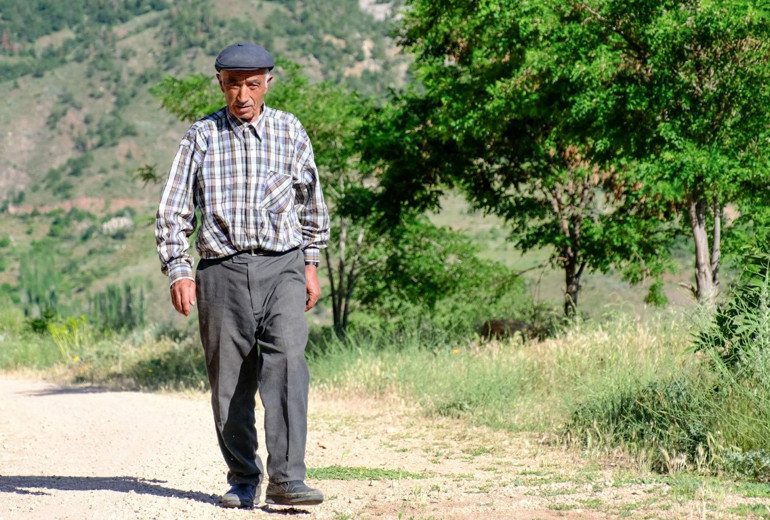 Konyada emekli orman muhafaza memuru: 30 binin üstünde ağaç diktim