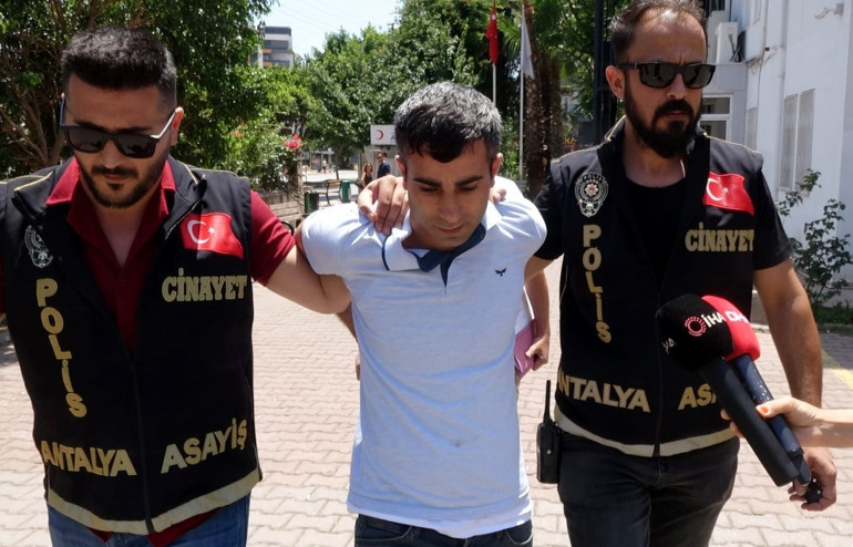 Arkadaşını, eski sevgilisinden korumak isterken canından oldu