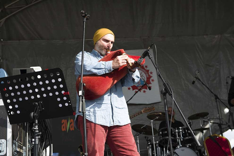 12. Britanya Alevi Festivali’nde binlerce kişi bir araya geldi