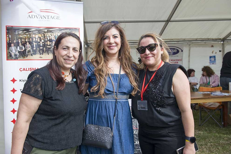 12. Britanya Alevi Festivali’nde binlerce kişi bir araya geldi