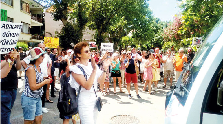 ‘Azmanbüs’ krizi