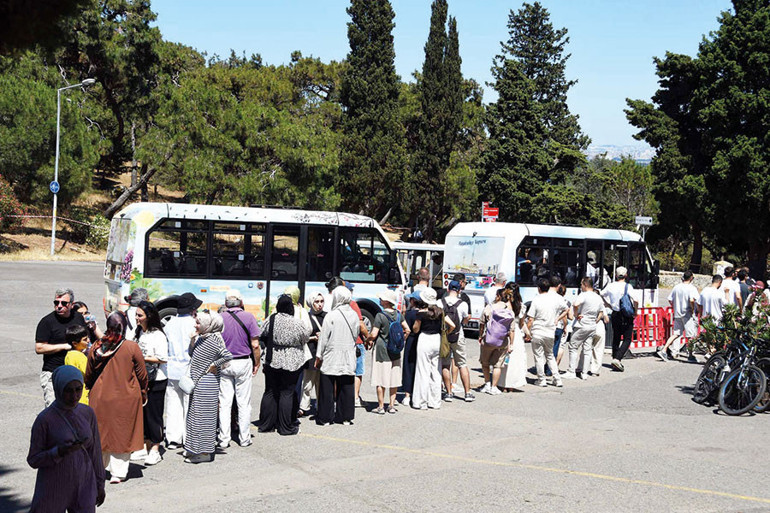 ‘Azmanbüs’ krizi