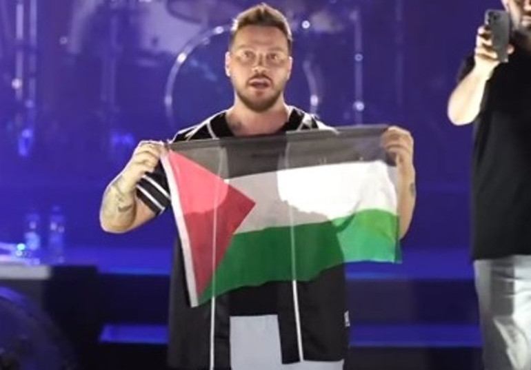 Sinan Akçıl-Mohamed Hadid dayanışması