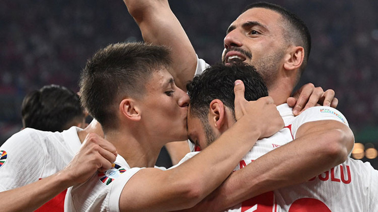 EURO 2024 sürprizlerle dolu 3 puanı olan turladı, 4 puanlı takım elendi | A Milli Takımımız, Çekyanın kabusu oldu Üç turnuvada da eve gönderdik...