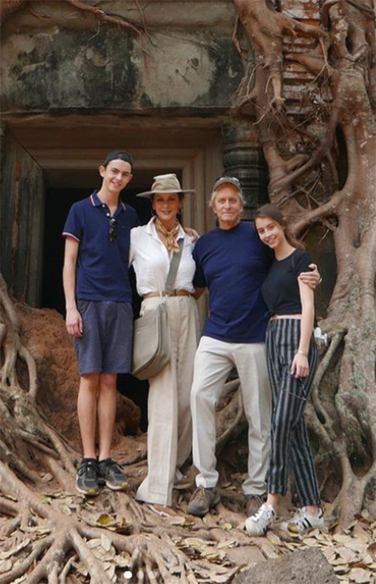 Burası ikimize fazla dediler... Ünlü çift saray yavrusu evini satışa çıkardı