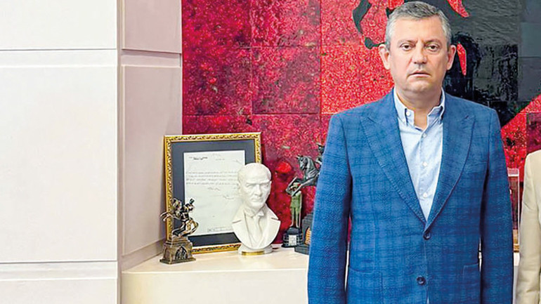 CHP lideri Özel’den gri liste eleştirisi