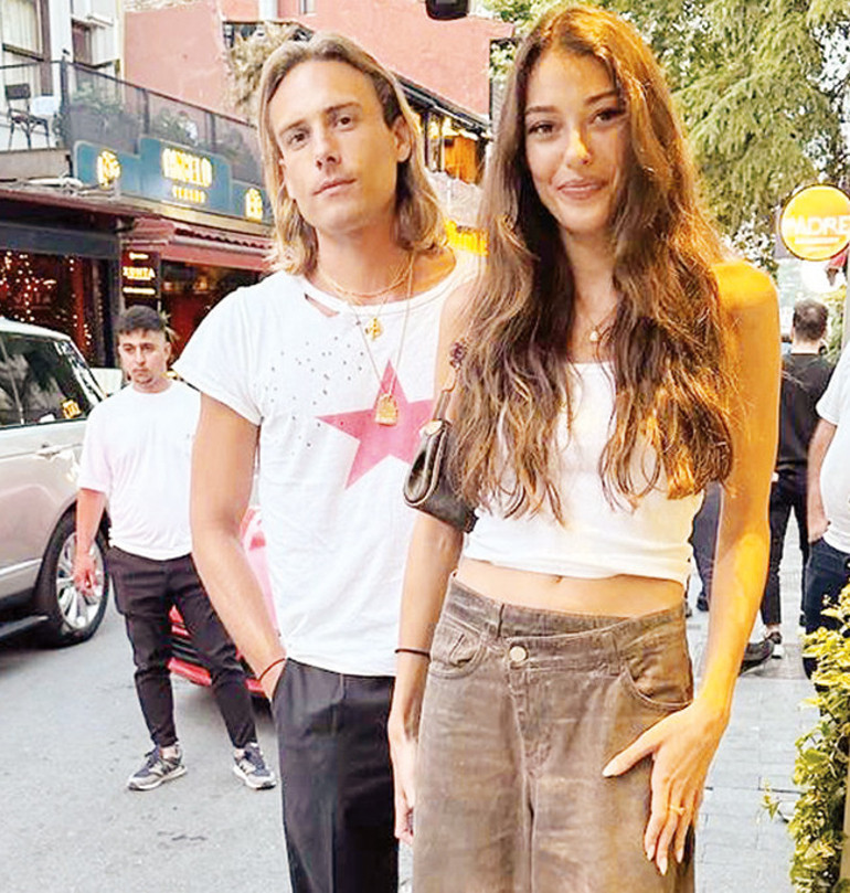 Yıldız Tilbe konserini peruksuz bitirdi