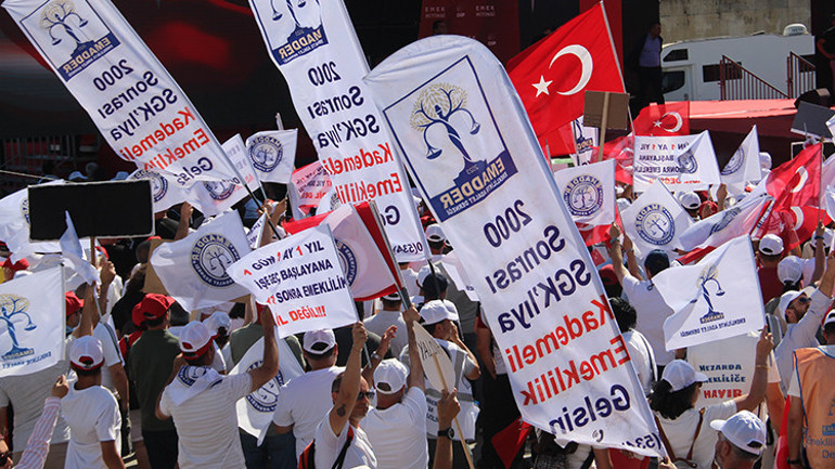 CHP lideri Özgür Özel ‘Emek Mitingi’nde konuştu: Geçim olmazsa seçim olur