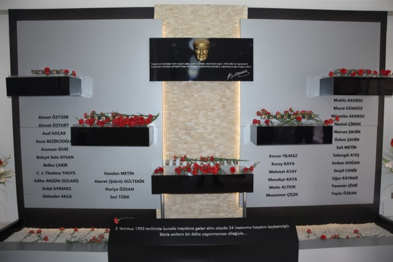 2 Temmuz Sivas Olaylarının 31inci yılında anma