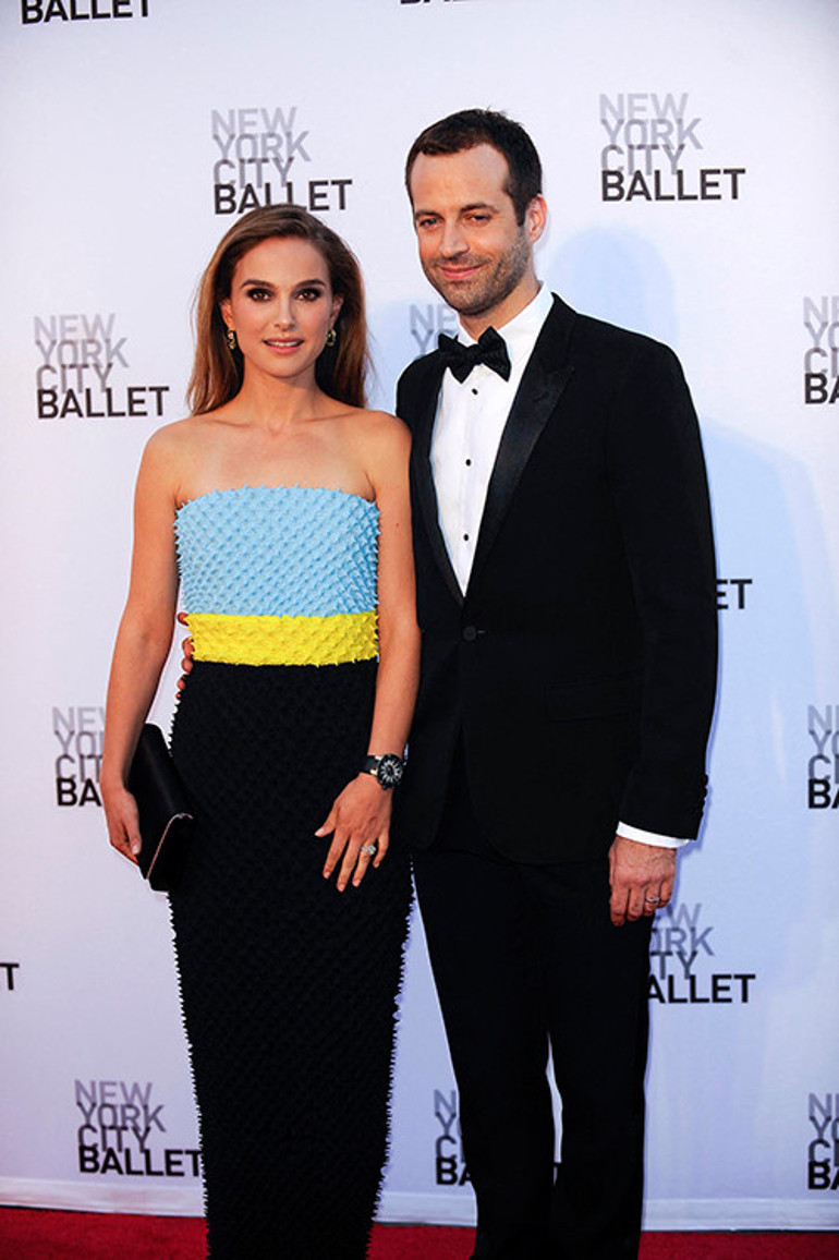 İhanet yuvasını yıkmıştı... Güzel oyuncu kaçamakta yakalandı... Sonra da soluğu gece kulübünde aldı