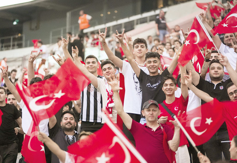 Son düdük çaldığında mırıldandıklarım