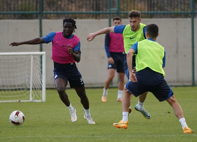 David Akintola: Yeni sezonda insanlara gerçek Akintolayı izleteceğim...