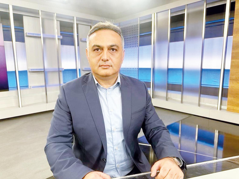 Yunan adaları revaçta... Metrelerce kuyrukta beklemeye değer mi