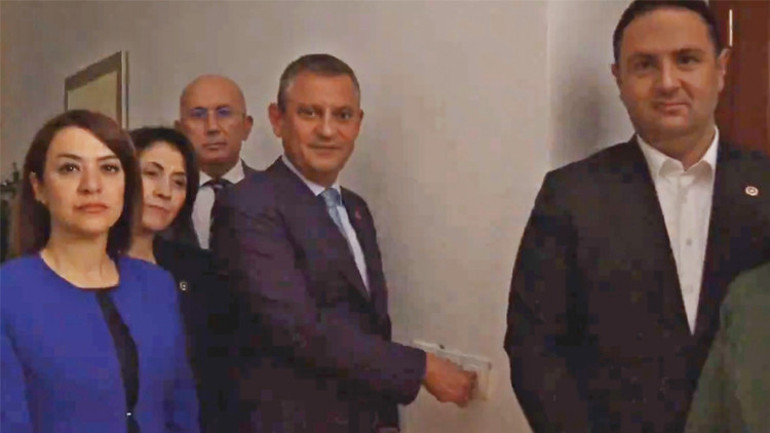 Ya geçim olur ya da seçim