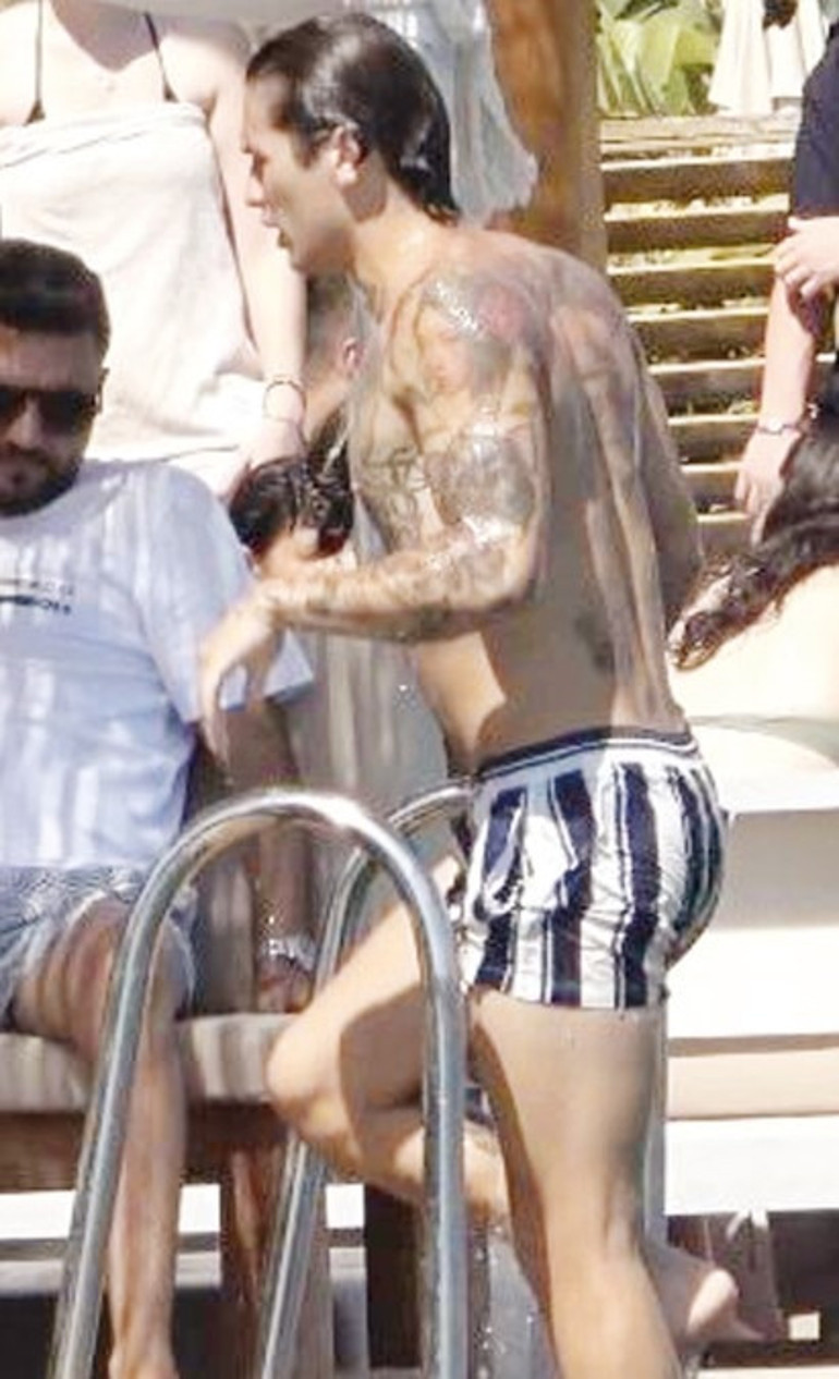 Atakan Aslan ile Serap Korkmazın aile tatili