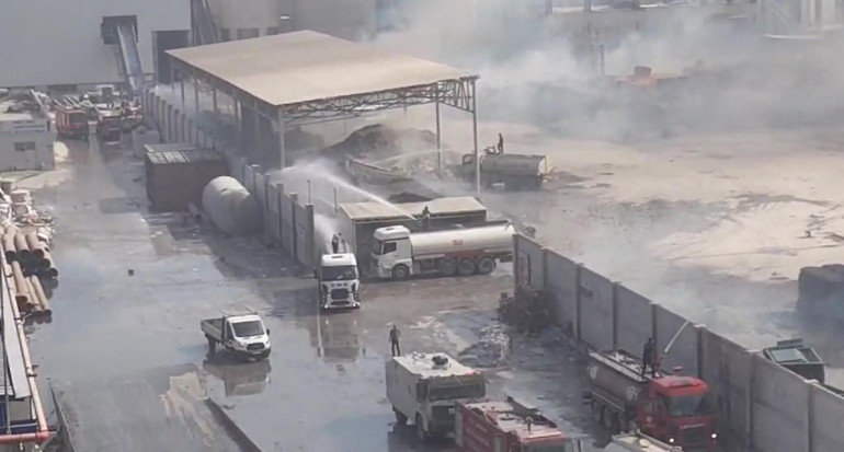 Aydında kağıt fabrikasındaki yangın 3üncü gününde