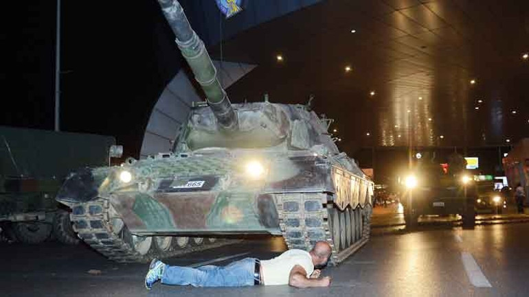 Darbenin İzmir’deki komuta üssü