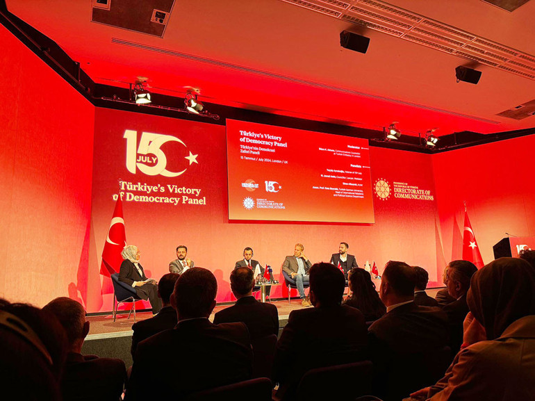 Londra’da ‘15 Temmuz Türkiye’nin Demokrasi Zaferi’ paneli