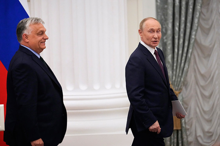 AB tarihinde görülmemiş bir kriz yarattı… En yakın dostları Putin ve Trump… Hedefteki isim Orban Ukrayna savaşının bitiş formülünü verdi