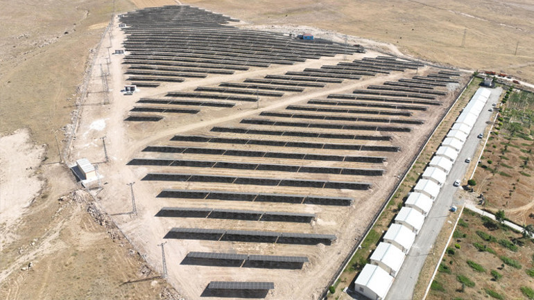 Bakan Uraloğlu: Karayolları enerjisini GESten alacak